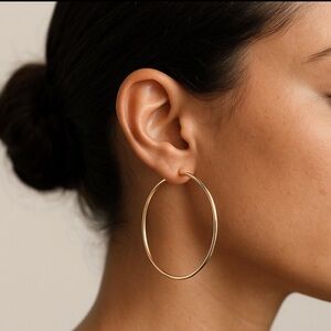 18K (750) Solid Yellow Gold Hoop Earrings.